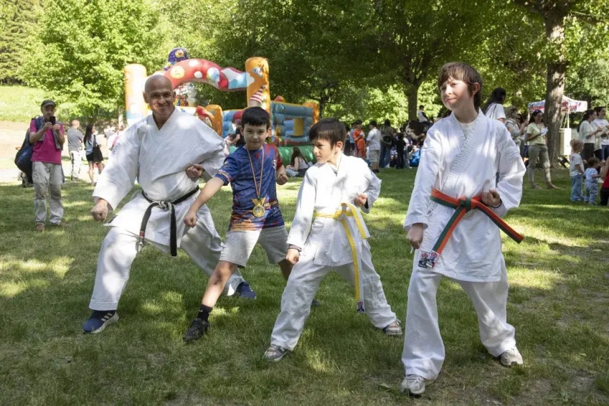 La jornada de Portes Obertes dels Clubs Esportius de Canillo aplega centenars de participants en una gran festa de l’esport de base