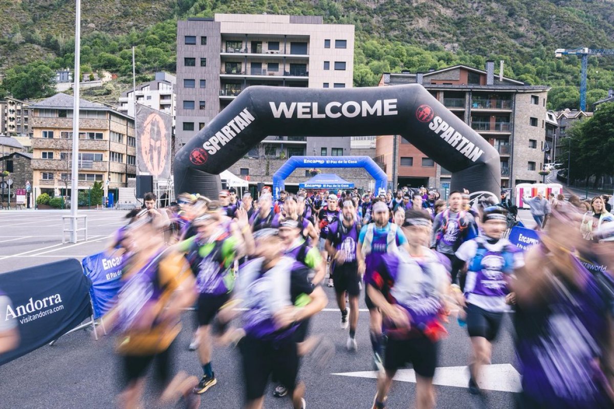 L’Spartan Race omple Encamp de milers de corredors per celebrar els 10 anys a Andorra