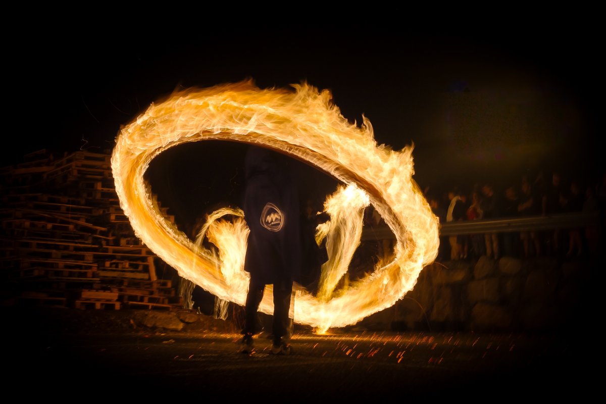 Les falles i les bruixes, protagonistes de la revetlla massanenca