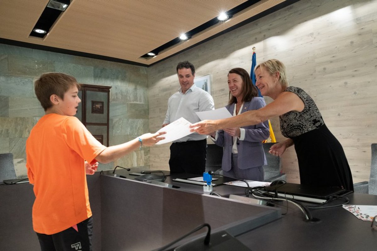 Lliurament de diplomes a la primera promoció d'ecociutadans de l'escola de primària francesa d'Ordino