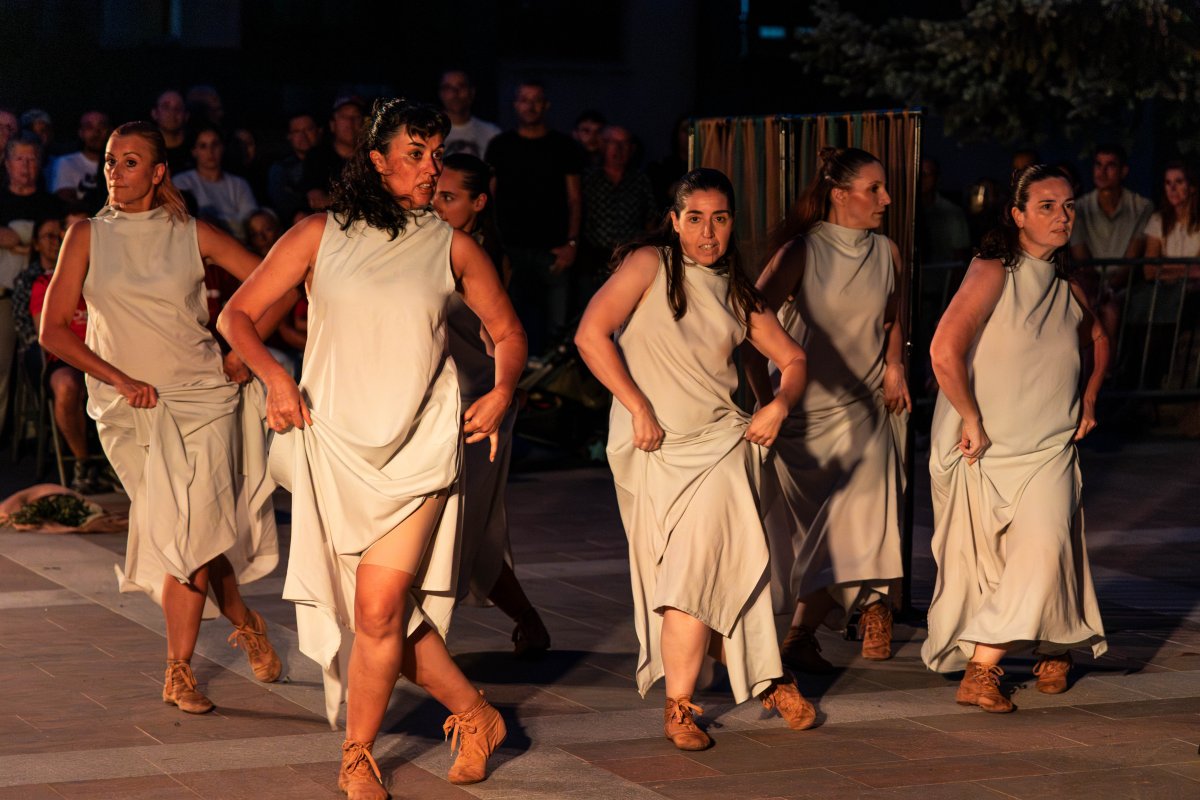 La Massana s'omple de foc, bruixes i tradició per Sant Joan