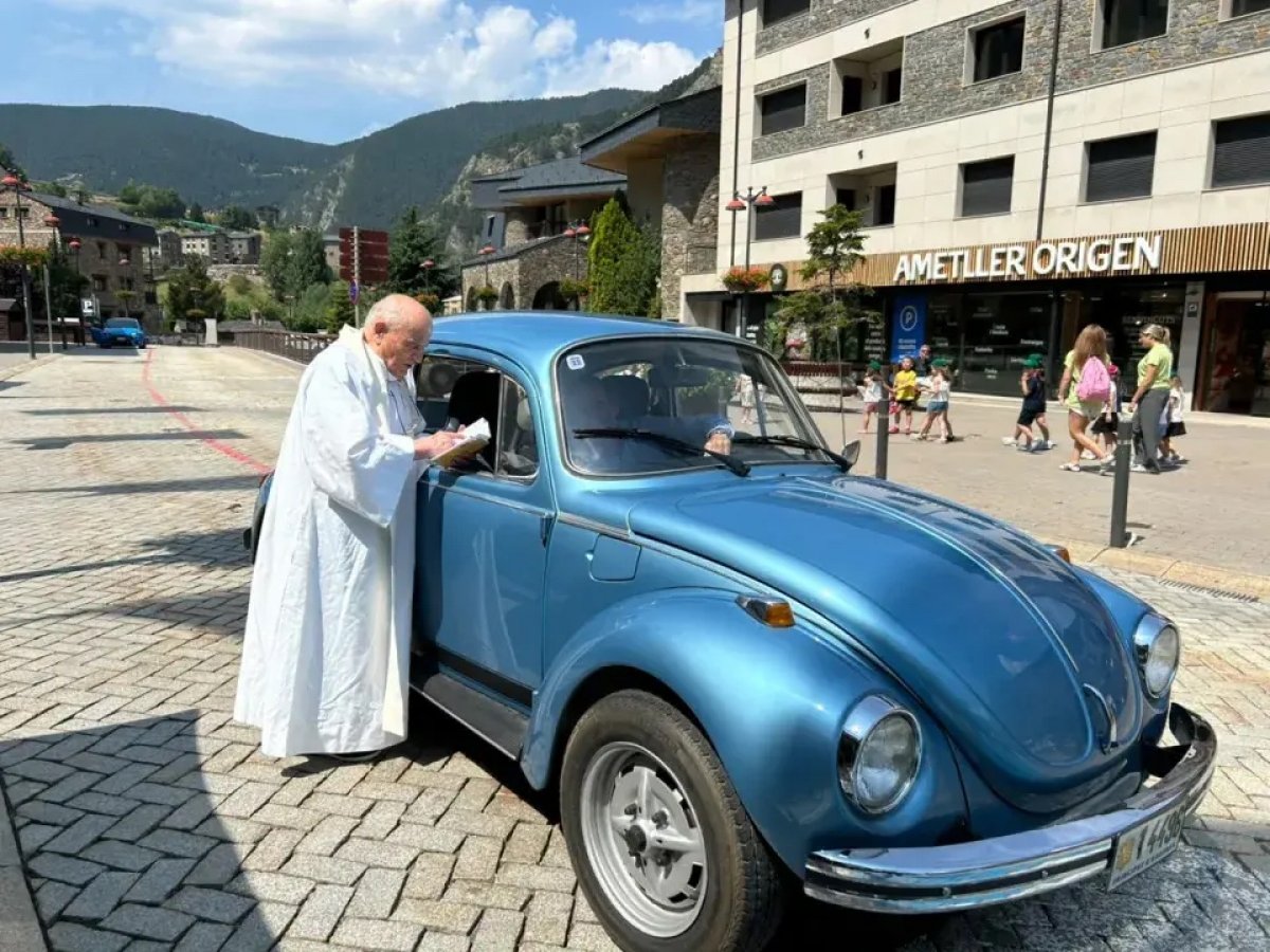 Canillo celebra Sant Cristòfol amb la benedicció de 80 vehicles públics i particulars