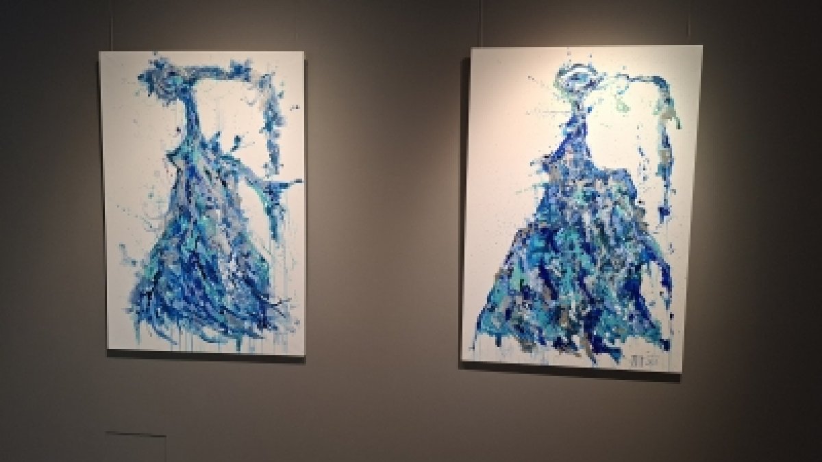 L'Espai Caldes acull 'Dones d'aigua', una exposició que uneix pintura i poesia a través de la mitologia pirinenca