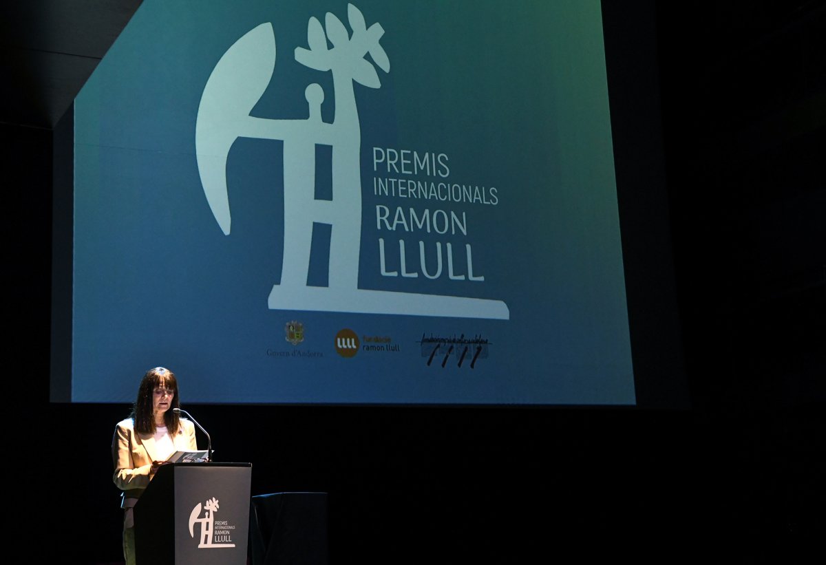 Els millors treballs de grau i màster sobre estudis catalans optaran a un nou Premi Ramon Llull