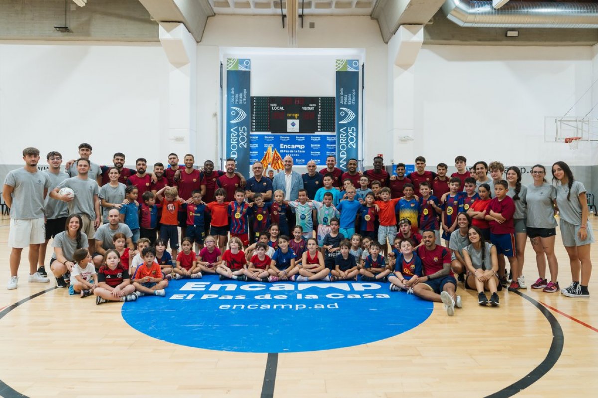 El Barça de Futbol Sala dona el tret de sortida a les estades del FC Barcelona a Encamp