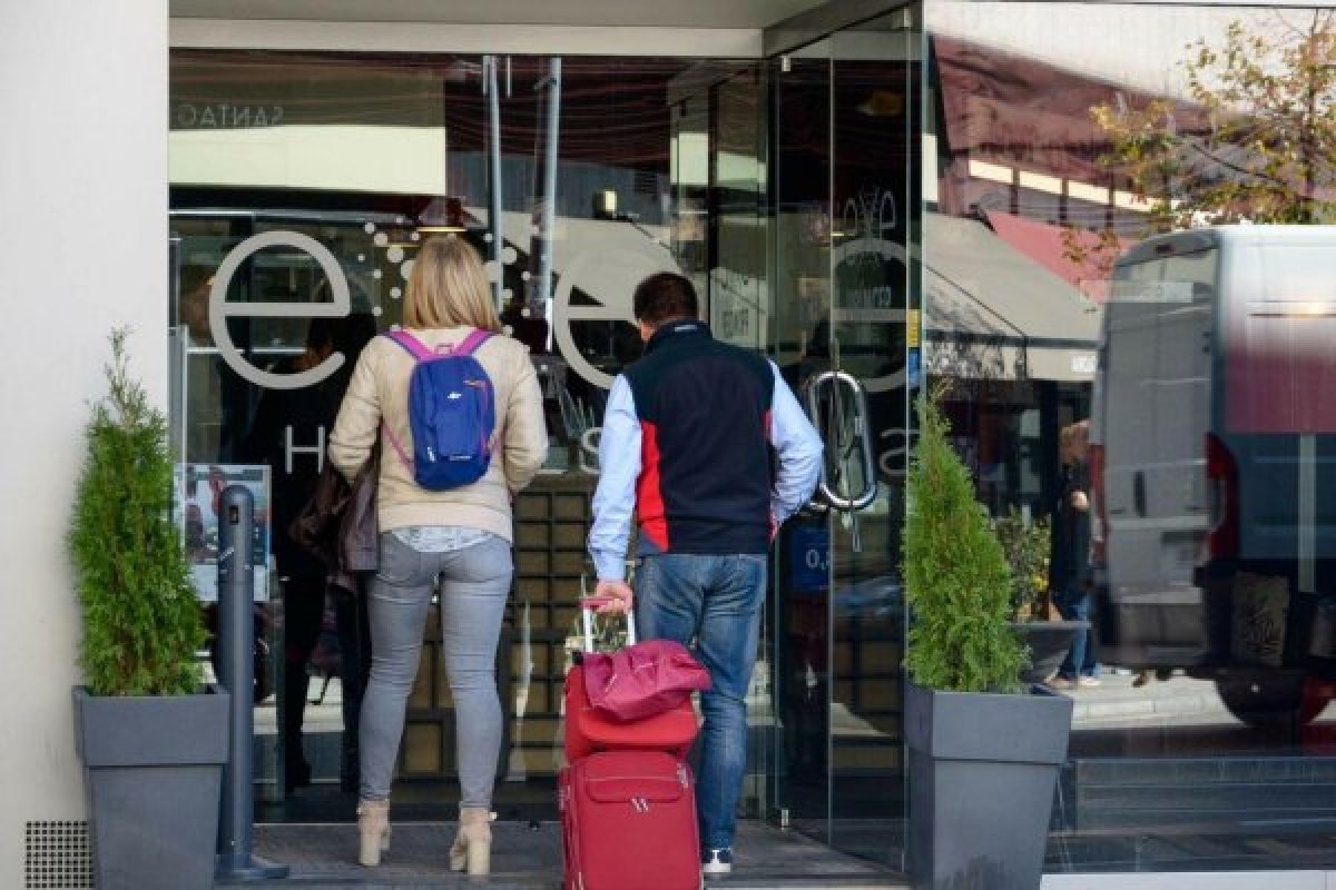 L'ocupació hotelera supera el 70% al juliol i millora gairebé quatre punts respecte a l'any passat