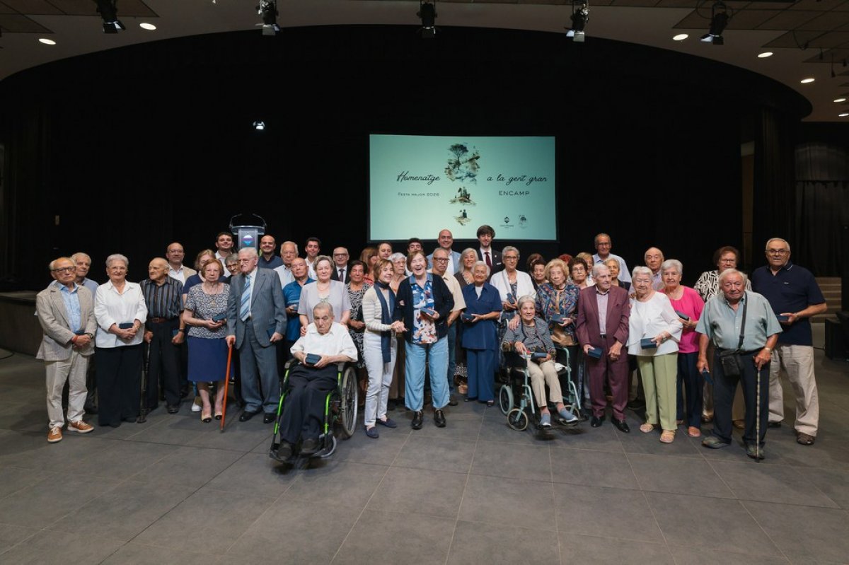 Encamp homenatja la gent gran de la parròquia 