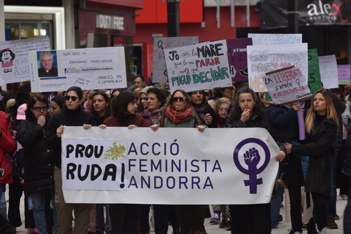 Acció Feminista reclama un recurs al Constitucional contra la penalització de l’avortament