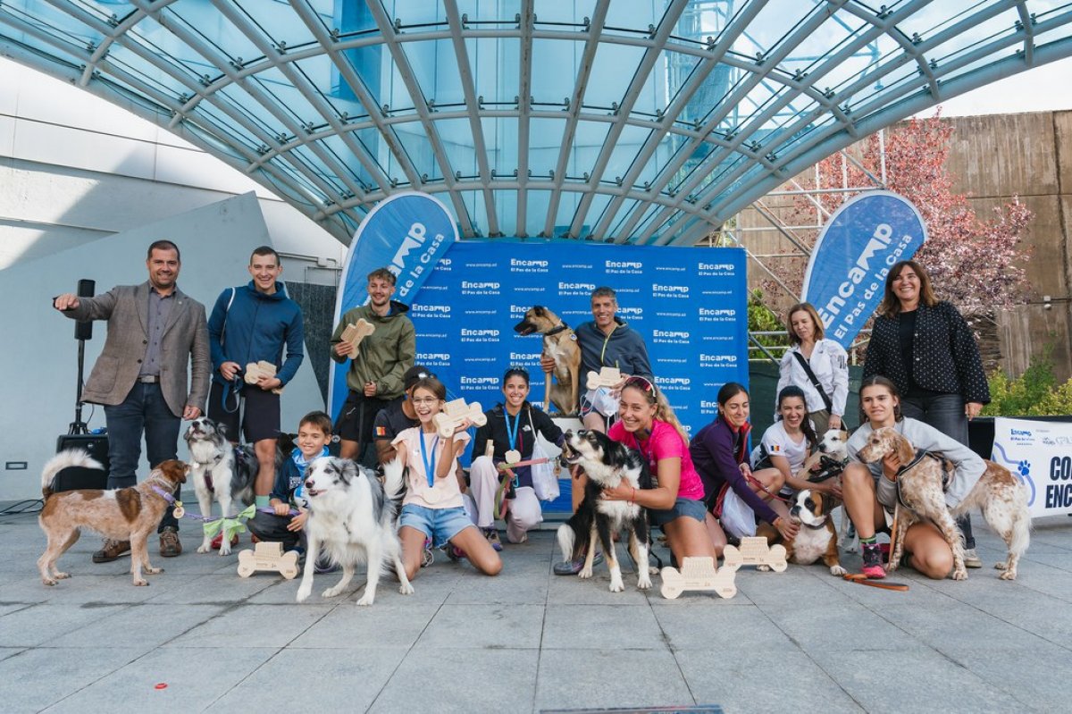 La 2a CorreCanins Encamp reuneix 71 equips en una jornada d’esport, natura i benestar animal