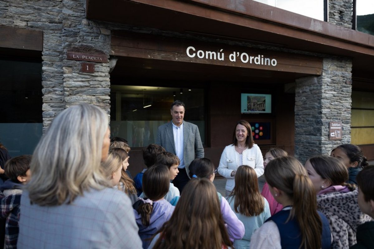 Alumnes de l'escola francesa d'Ordino visiten el Comú d'Ordino