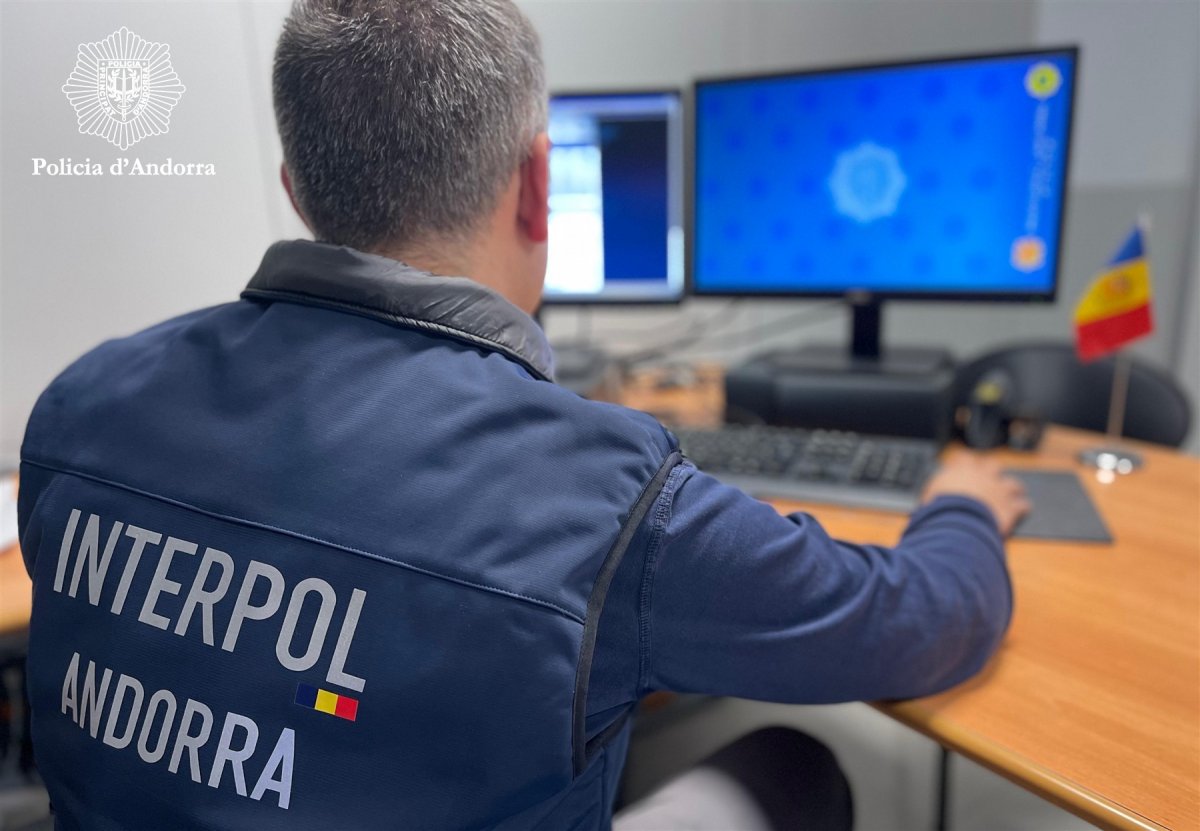 La policia arresta un home amb una ordre internacional de detenció acusat d’amenaçar i coaccionar l’exparella a la Seu d’Urgell