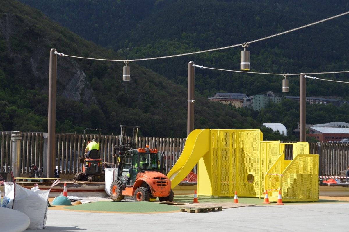 Andorra la Vella no descarta accions per les filtracions al pàrquing Vinyes
